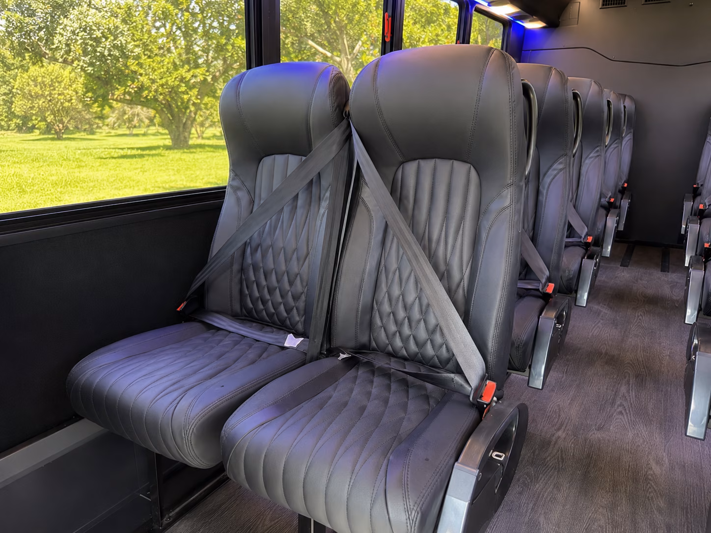 chattanooga easy airport shuttle bus rentals in chattanooga