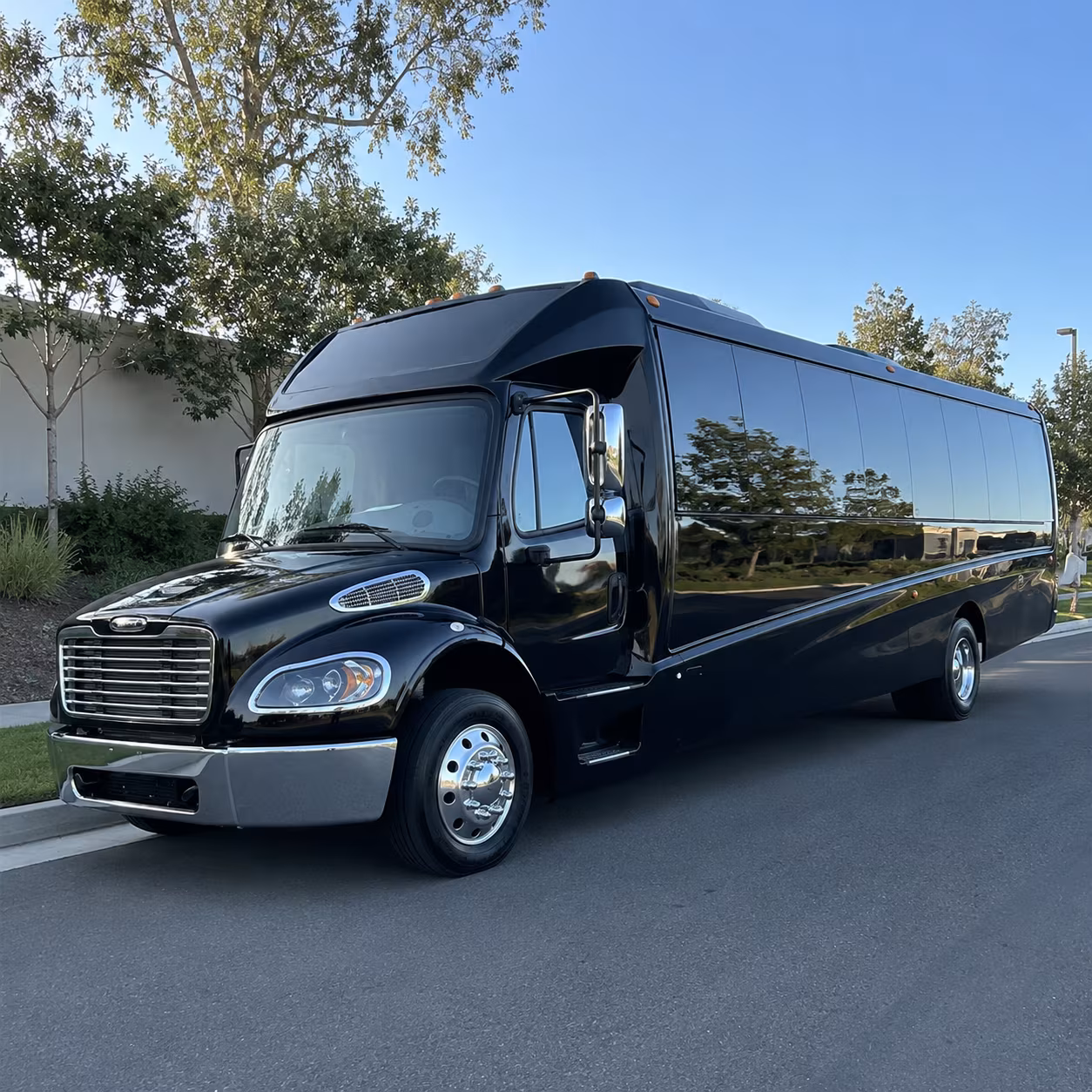 columbus private shuttles for columbus wedding guests