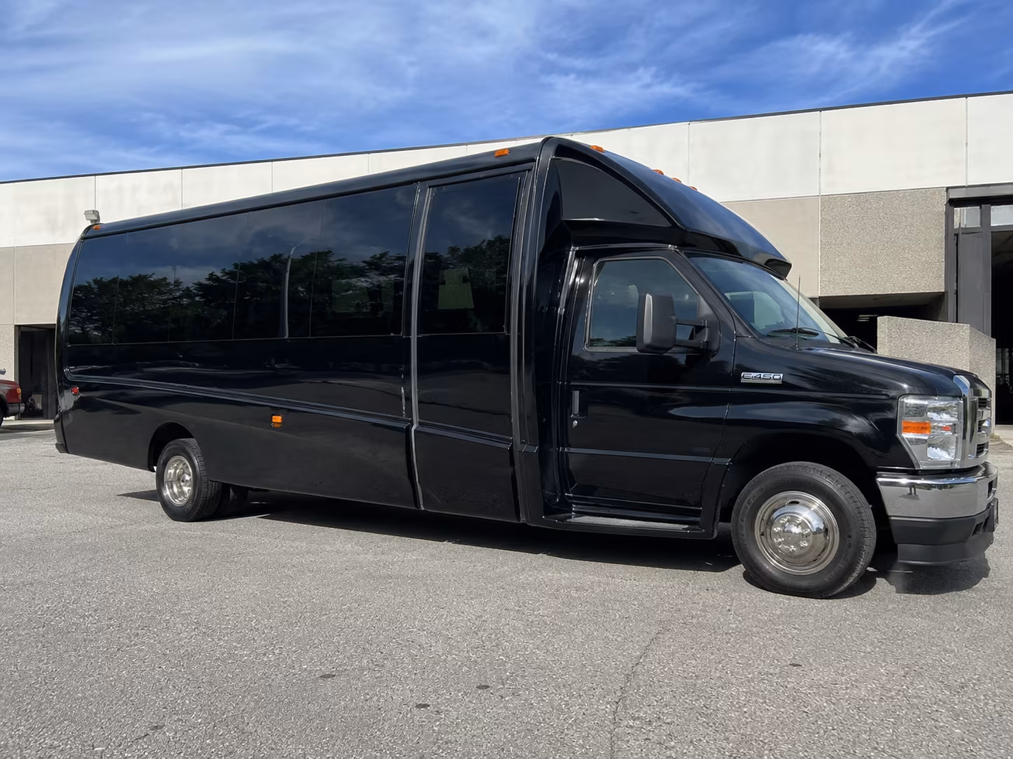 tuscaloosa airport transportation onboard seating