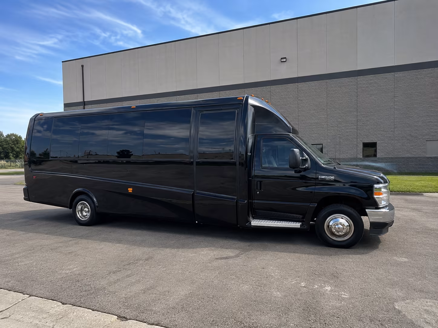 why mbusi factory tours and stem field trips need a reliable bus