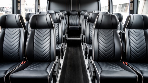 18 passenger minibus rental columbus